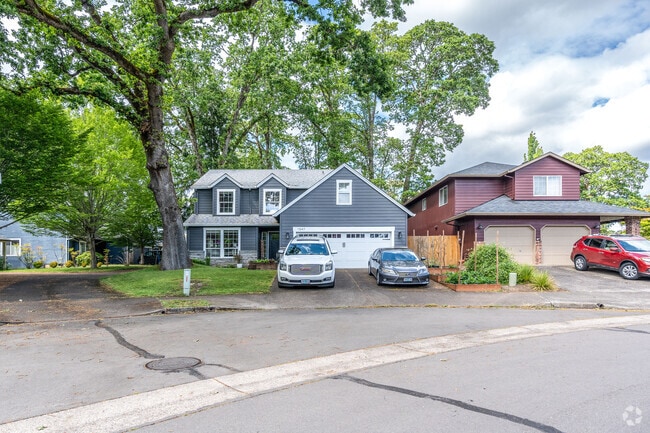 Well paved sidewalks line the streets of the Southeast Hillsboro neighborhood.