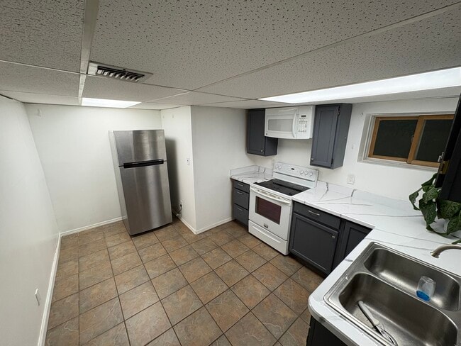 28 Clearview Dr unit 1, Wyandanch, NY 11798 - photo 2