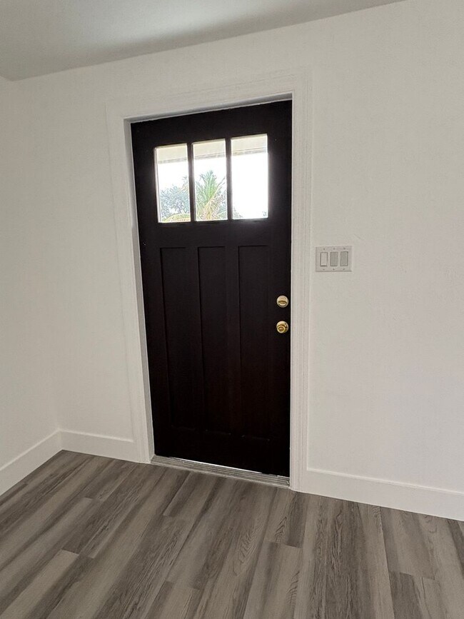 362 Reading St NW, Port Charlotte, FL 33952 - photo 6