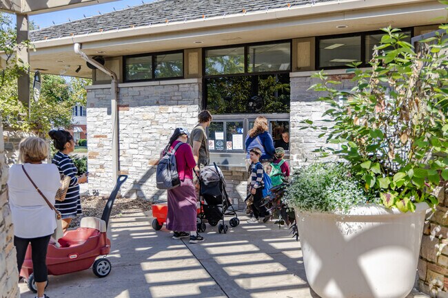 Families with kids in the 9th Ward enjoy making visits to the Racine Zoo just next door.