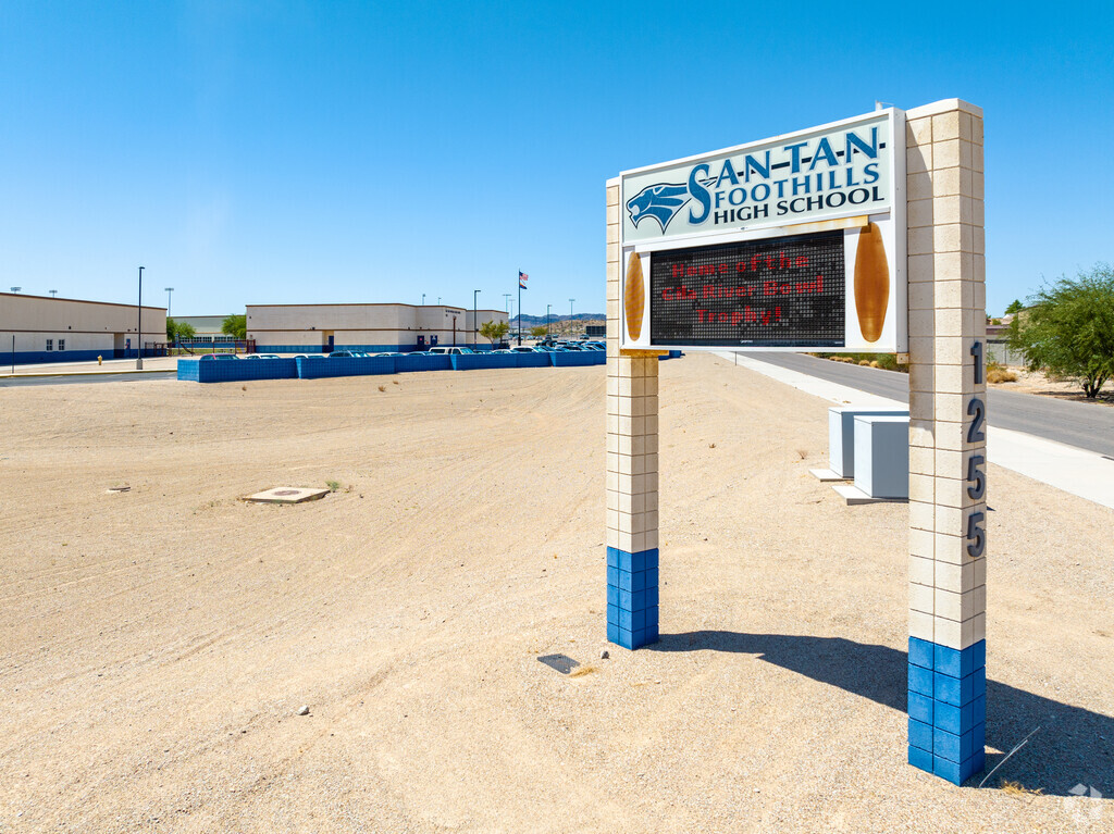 San Tan Foothills H.S. / San Tan Foothills High School