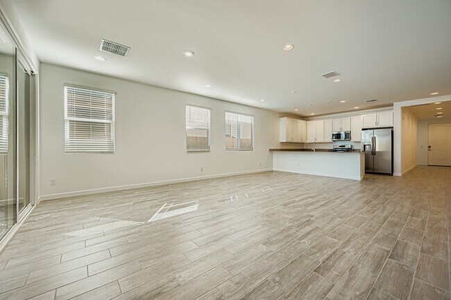 1508 W Ridge Rd, Apache Junction, AZ 85120 - photo 5