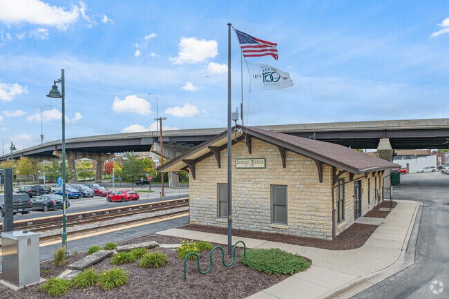 The Metra can get residents of Waterfall Glen downtown Chicago in about 50 minutes.