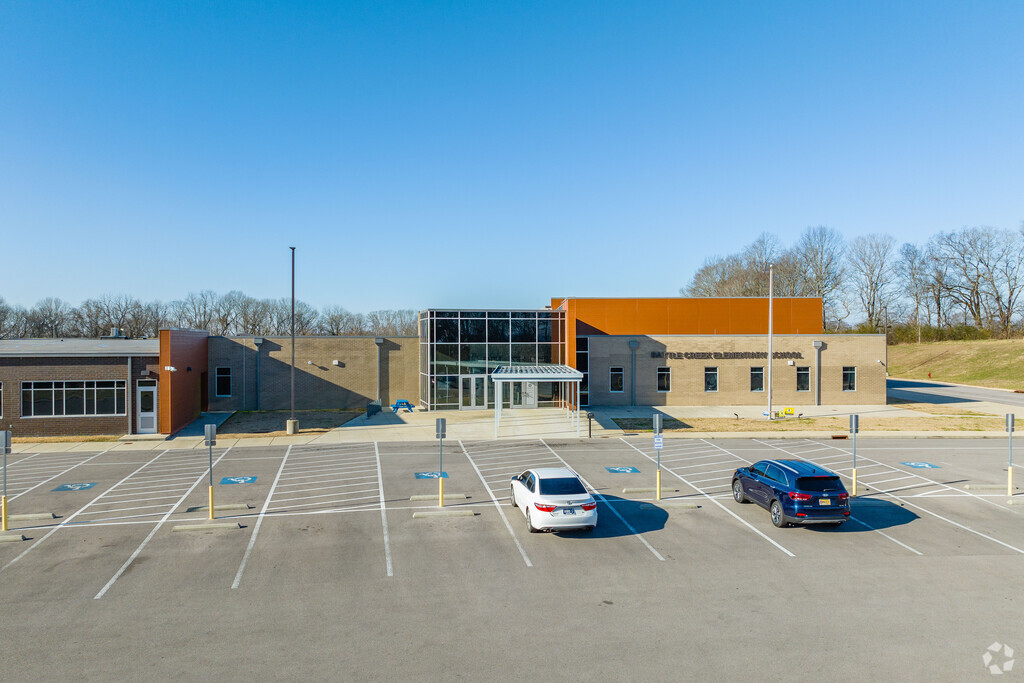 Battle Creek Elementary School enrolls over 500 students every year in Spring Hill.