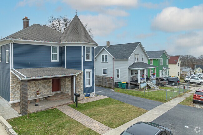 Many bungalow-style homes in Belmont date back to the mid-1900s.