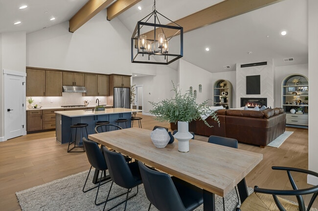 1000 Domerie Park Loop, Cle Elum, WA 98922 - photo 2