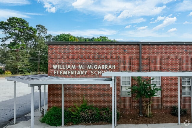 William M. Mcgarrah Elementary School serves over 624 students.