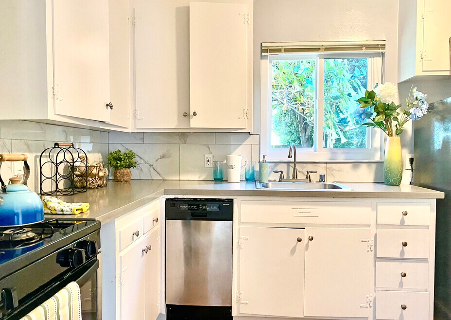 1114 Stannage Ave, Albany, CA 94706 - photo 1