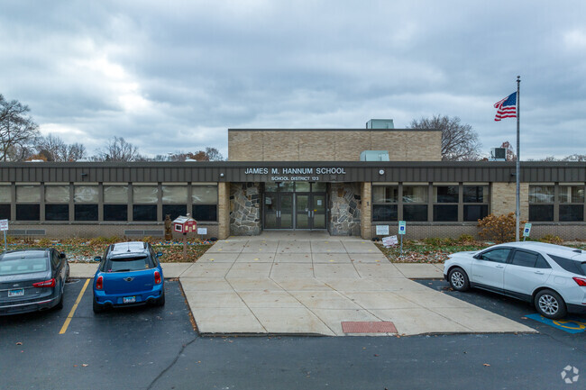 J.M. Hannum Elementary School is located in Oak Lawn, IL.