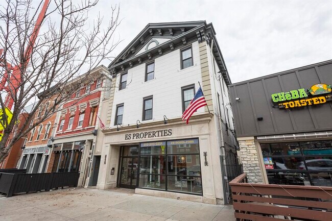 2616 Short Vine St unit 2, Cincinnati, OH 45219 - photo 2