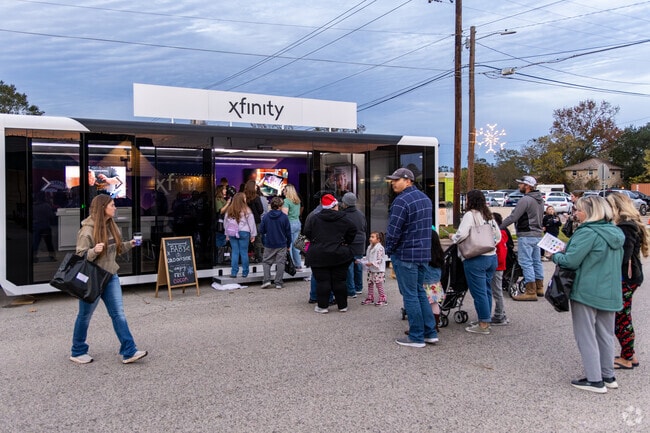 Xfinity partnered with the Cleveland Chamber of Commerce to organize Downtown Cocoa Crawl.