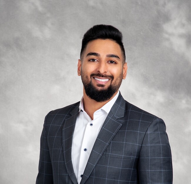 Agent Photo