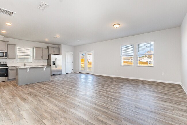 1425 Rhodes Pond St, Eagle Rock, NC 27591 - photo 7