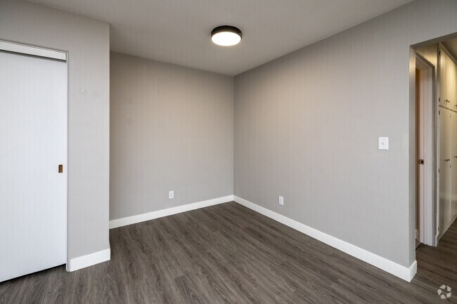 517 28th Ave N, Fargo, ND 58102 - photo 5