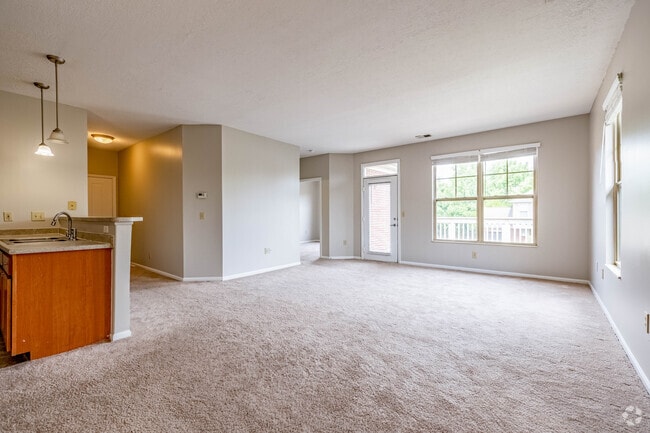 2BR, 2BA - 1,269SF - Living Room