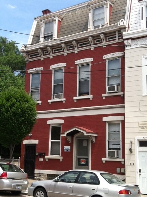 2210 Victor St, Cincinnati, OH 45219