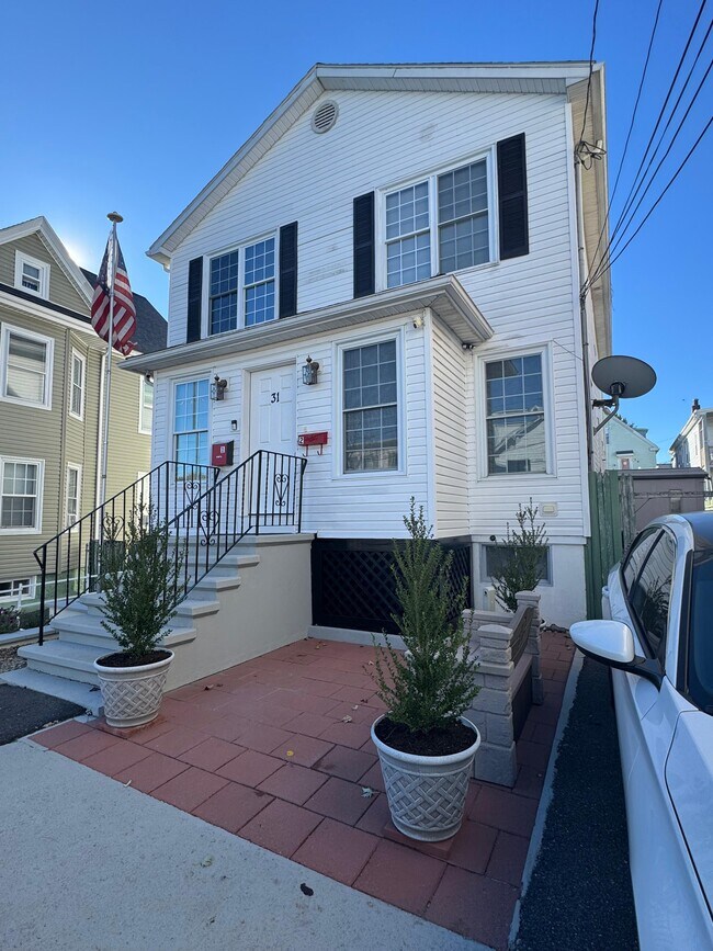 31 Tapley Ave, Revere, MA 02151 - photo 2