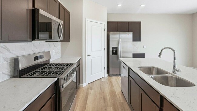 410 Piper Ct, Ossian, IN 46777 - photo 4