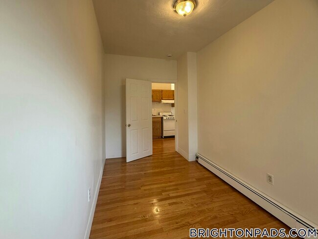 11 Snow St unit 2, Boston, MA 02135 - photo 6