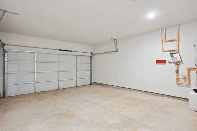 11517 Kimberly Way, Hampton, GA 30228 - photo 2