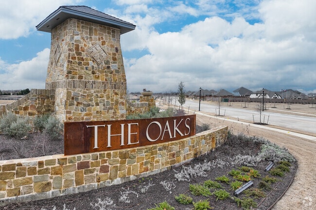 The Oaks is a newly built community of larger, modern homes in Red Oak, TX.
