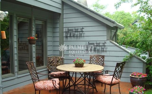 210 N Lindell Rd, Greensboro, NC 27403 - photo 2