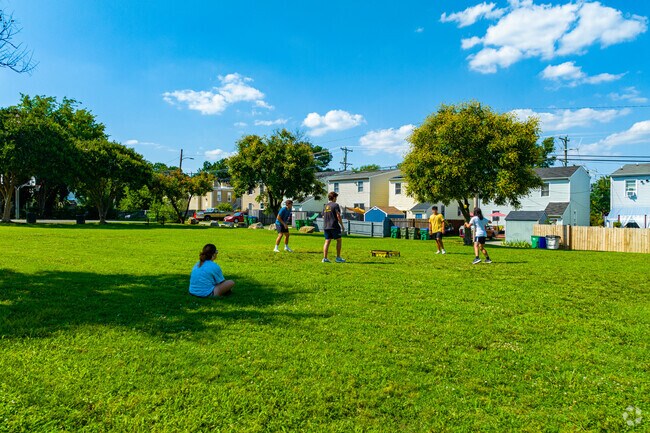 Smith Peters Park is a great spot in Carver to meet up with friends and play Spikeball!