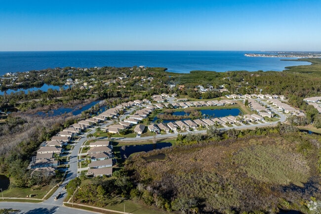 Key Vista has 55+ plus villas and single-family homes in Holiday.