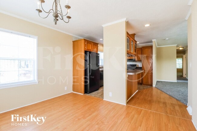 649 Diamond Loop, Middletown, OH 45044 - photo 4