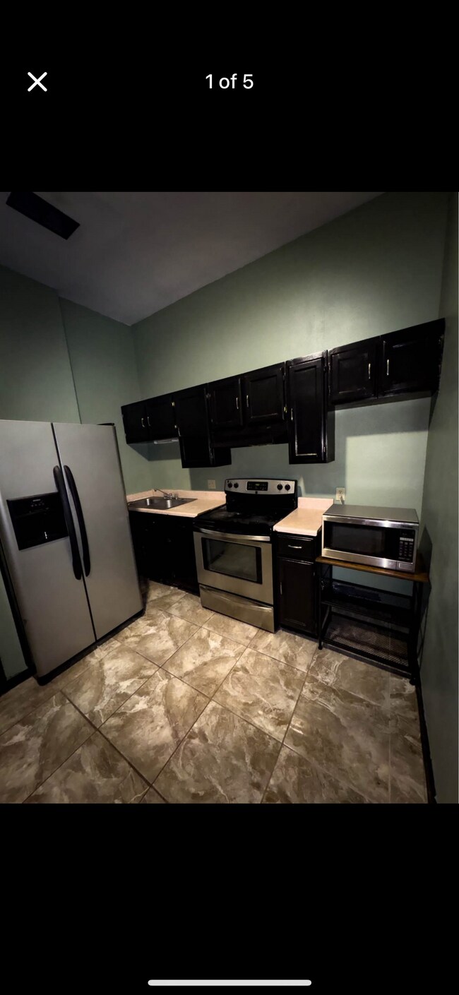 505 Atlanta Dr, Laredo, TX 78045