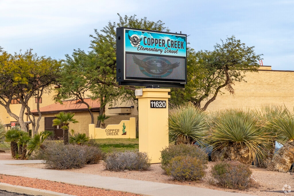 Copper Creek Elementary School in Tucson gets a grade of B+ from Niche.com.