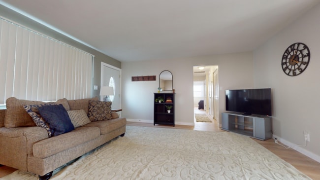 903 W 11th St, Marion, IN 46953 - photo 7