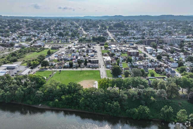 Ariel of Arnold facing South.