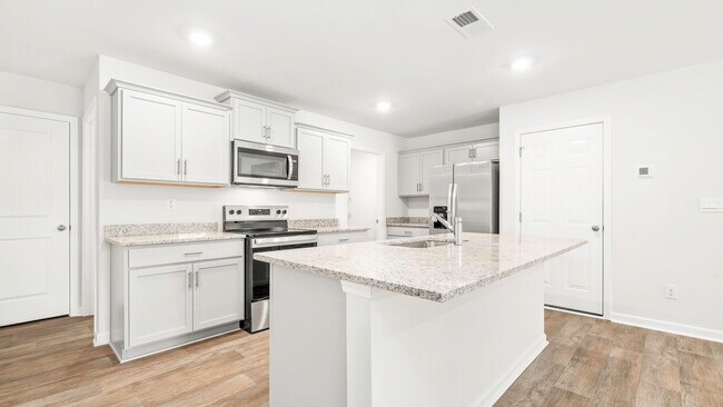 6645 Capstone Ct, Rural Hall, NC 27045 - photo 4