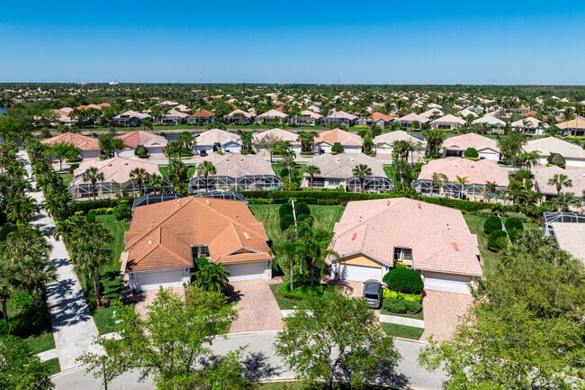 Verona Walk has a wide variety of home offerings, including single family and villa homes.