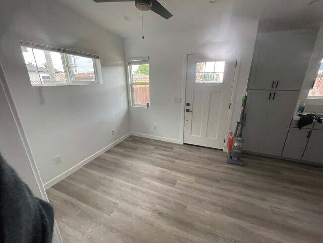 1077 Connecticut St unit 2, Imperial Beach, CA 91932 - photo 7