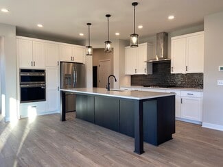 7422 Waverly Ave, Shakopee, MN 55379