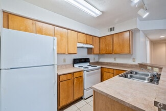 1330 NE 39th Ave, Gainesville, FL 32609