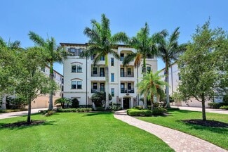 16386 Viansa Way, Naples, FL 34110