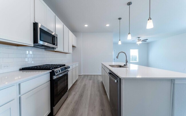 25039 Apricot Ct, Montgomery, TX 77316 - photo 7