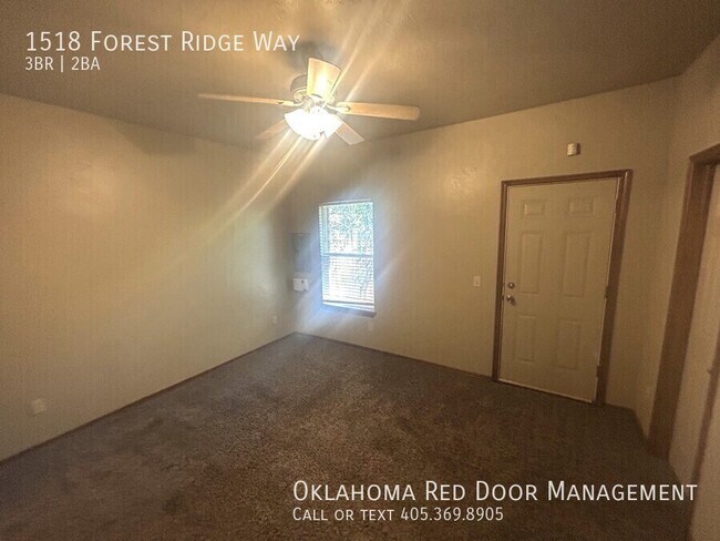 1518 Forrest Ridge Way, Yukon, OK 73099 - photo 6