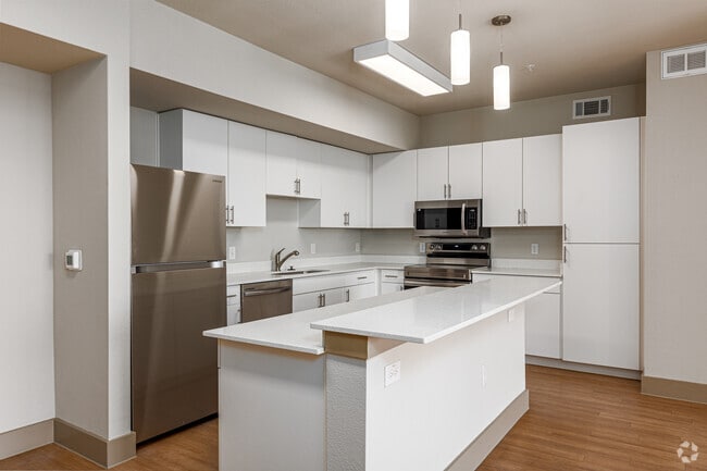 Quincy Court Apartments, Denton, TX 76207 - photo 2