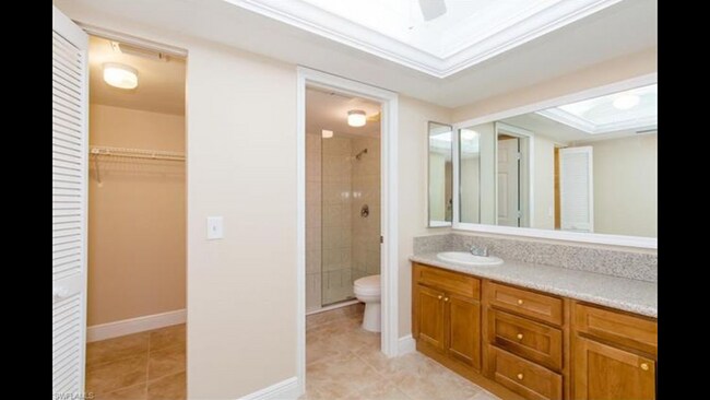Master bath/dressing room