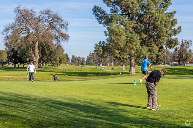 Riverside Golf Course is an 18-hole public course that is near Sierra Sky Park in Fresno.