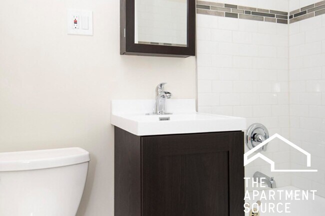 2127 N Dayton St unit 304, Chicago, IL 60614 - photo 6