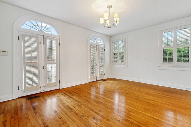 1617 Soniat St unit 1617 Soniat, New Orleans, LA 70115 - photo 4