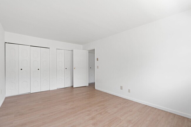 Brook Bridge Apartments, Newton, NJ 07860 - photo 6