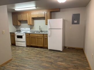 1409 E Sioux Ave, Pierre, SD 57501