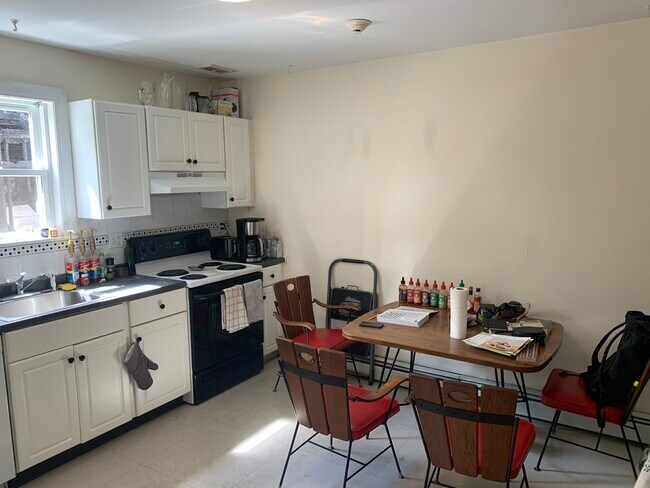 67 Ashford St unit 2, Allston, MA 02134 - photo 2