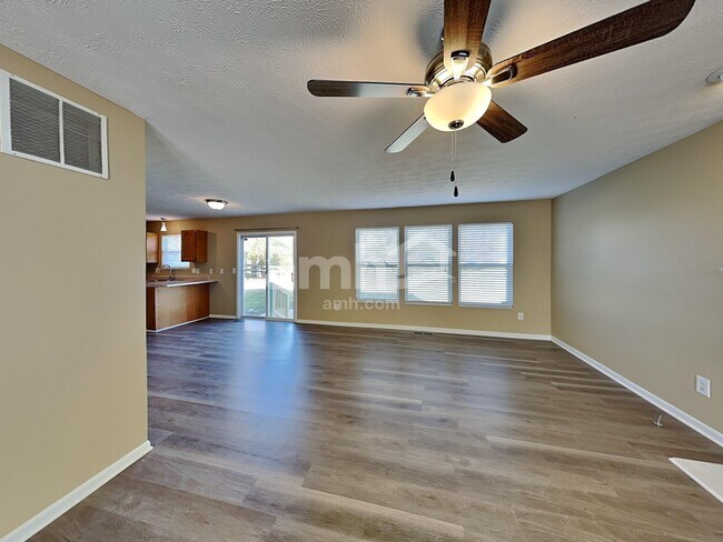 368 Locust Forge Ln, Lebanon, OH 45036 - photo 6